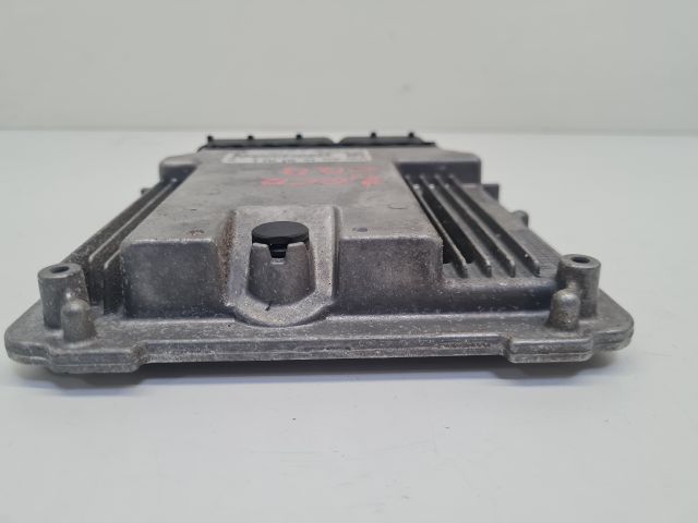 bontott VW GOLF VII Motorvezérlő