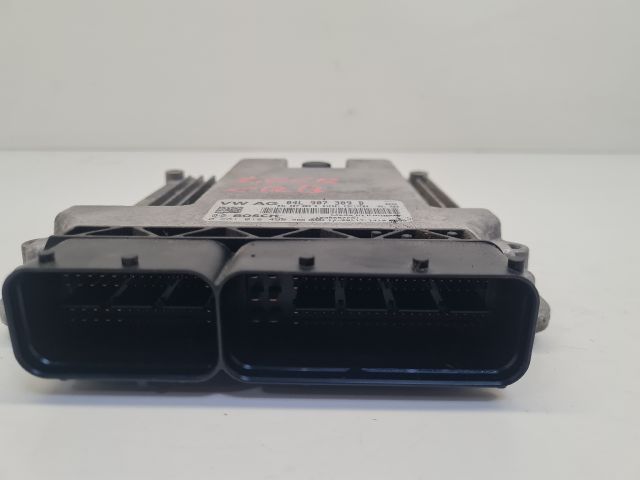 bontott VW GOLF VII Motorvezérlő