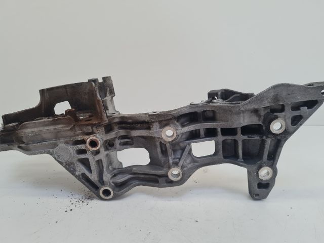 bontott VW GOLF VII Nagynyomású Szivattyú Bak