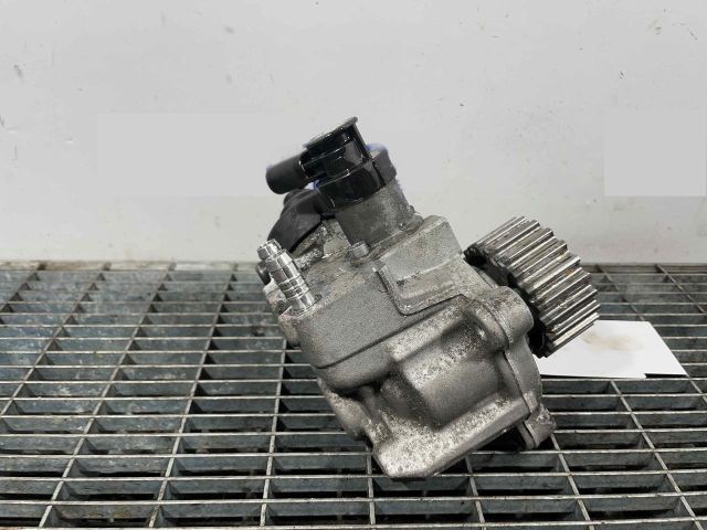 bontott VW GOLF VII Nagynyomású Szivattyú