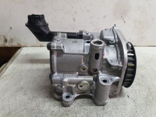 bontott VW GOLF VII Olajszivattyú