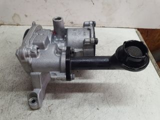 bontott VW GOLF VII Olajszivattyú