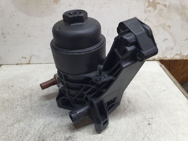 bontott VW GOLF VII Olajszűrő Ház