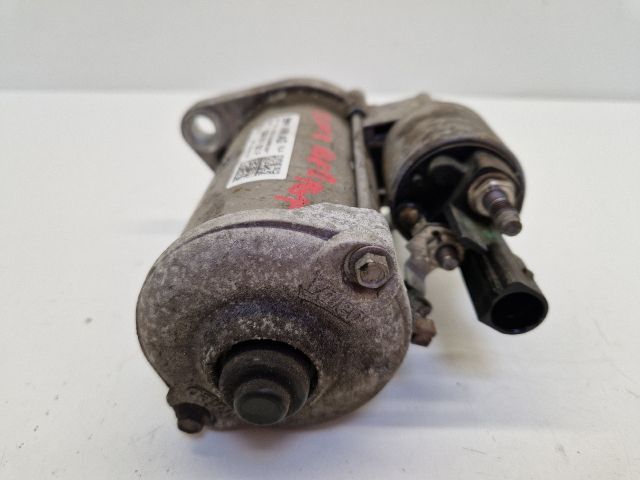 bontott VW GOLF VII Önindító