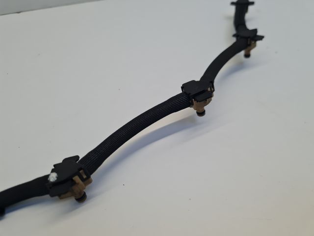 bontott VW GOLF VII Résolajcső