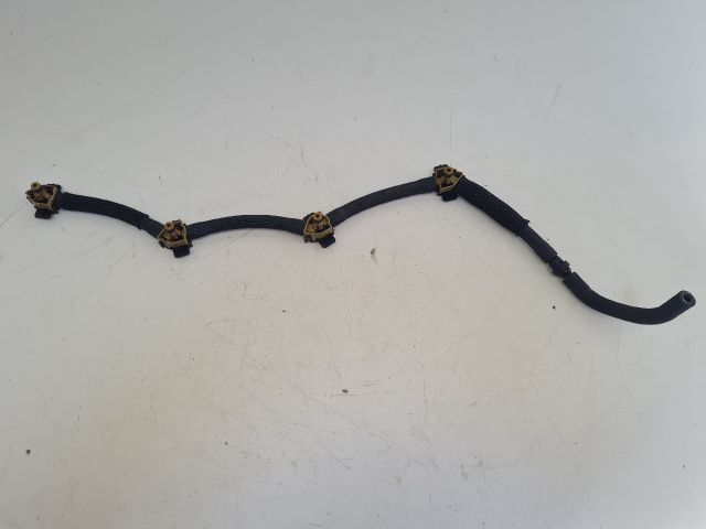 bontott VW GOLF VII Résolajcső