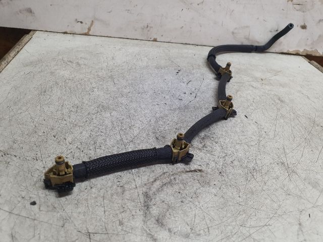 bontott VW GOLF VII Résolajcső