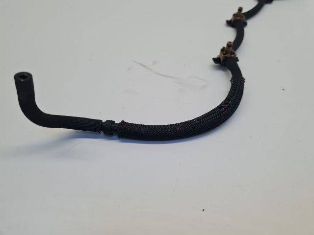 bontott VW GOLF VII Résolajcső