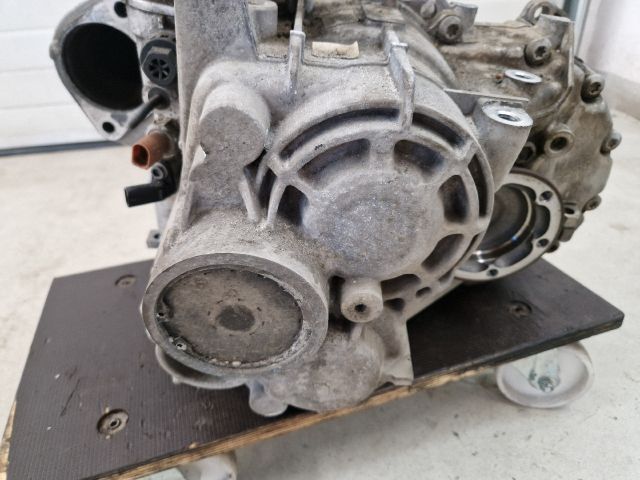 bontott VW GOLF VII Váltó (Mechanikus)