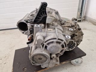 bontott VW GOLF VII Váltó (Mechanikus)