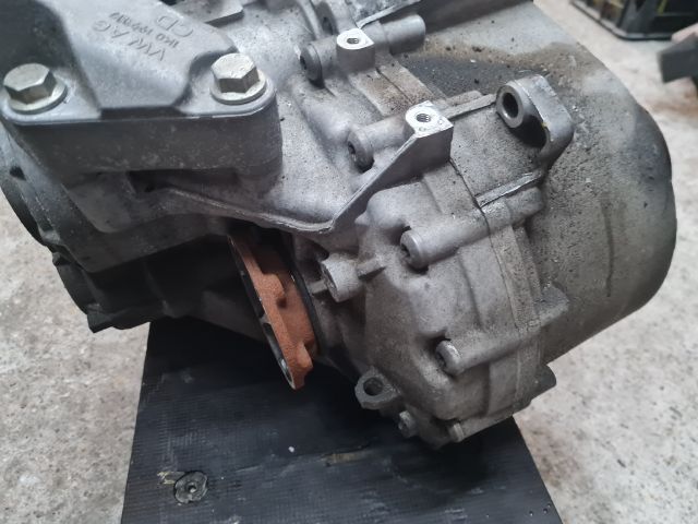 bontott VW GOLF VII Váltó (Mechanikus)