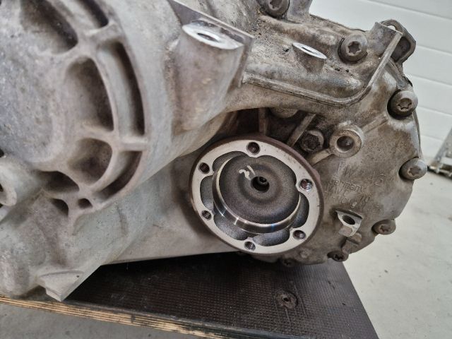 bontott VW GOLF VII Váltó (Mechanikus)