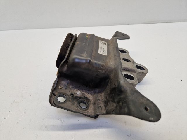 bontott VW GOLF VII Váltó Tartó Bak (Pozíciófüggetlen)