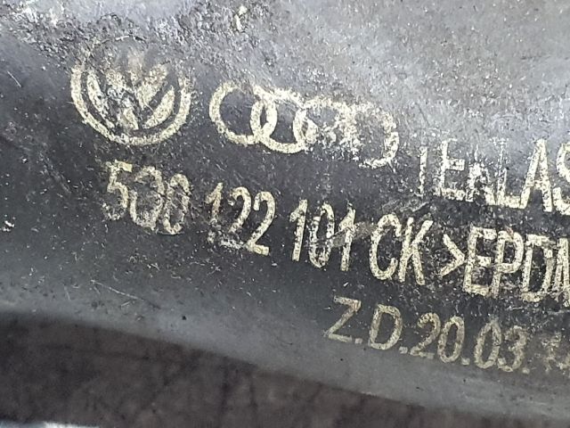 bontott VW GOLF VII Vízcső