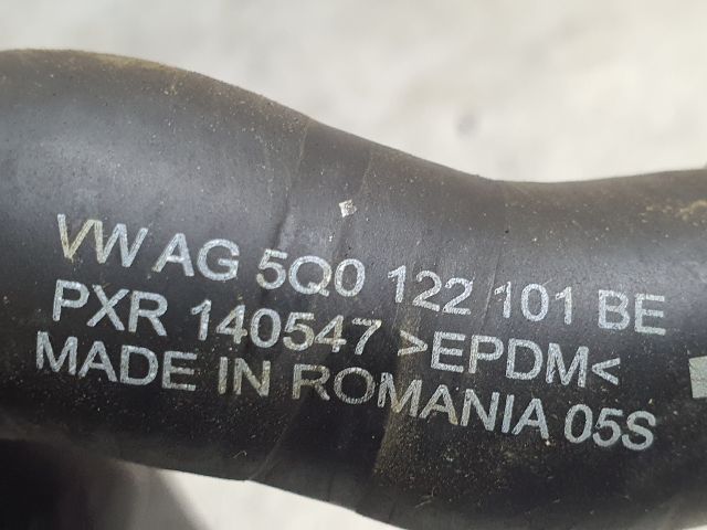 bontott VW GOLF VII Vízcső