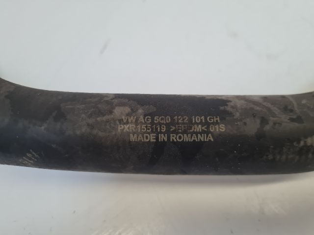 bontott VW GOLF VII Vízcső