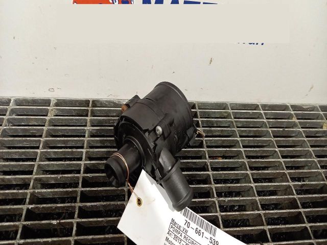 bontott VW GOLF VII Vízpumpa