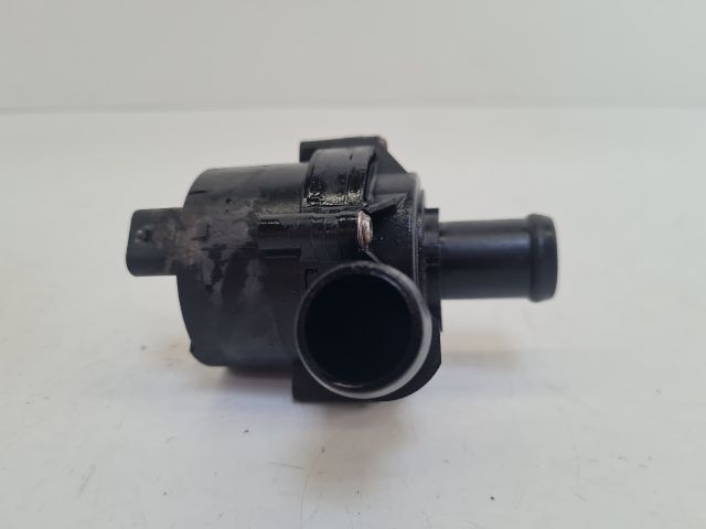 bontott VW GOLF VII Vízpumpa