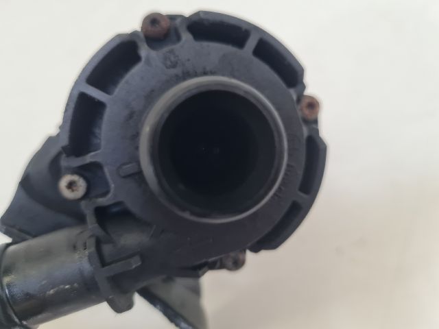 bontott VW GOLF VII Vízpumpa