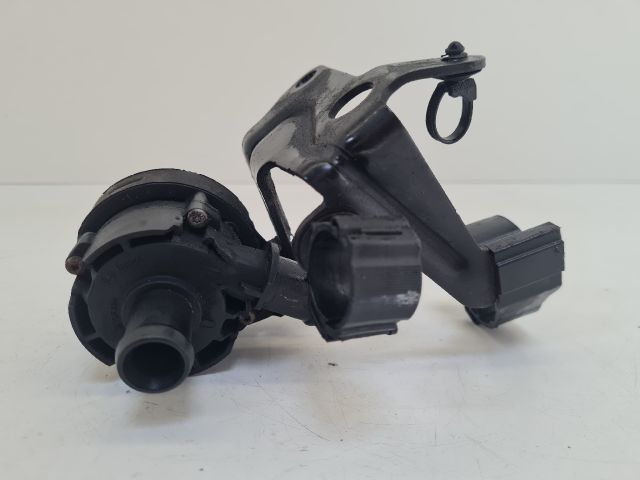 bontott VW GOLF VII Vízpumpa