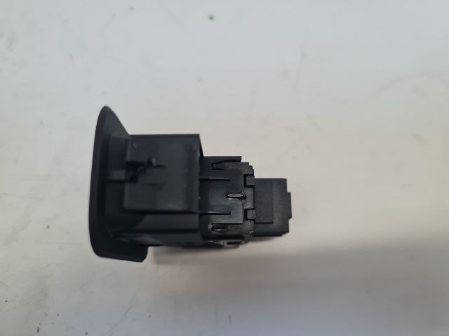 bontott VW GOLF VII Ablakemelő Kapcsoló (Pozíciófüggetlen)