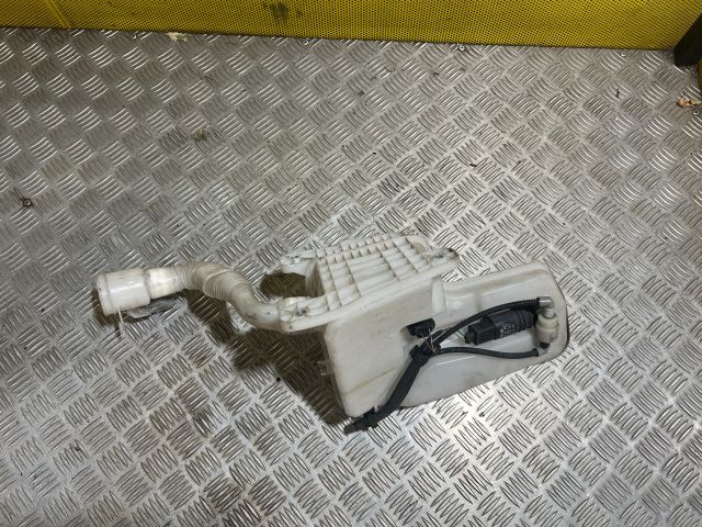 bontott VW GOLF VII Ablakmosó Tartály