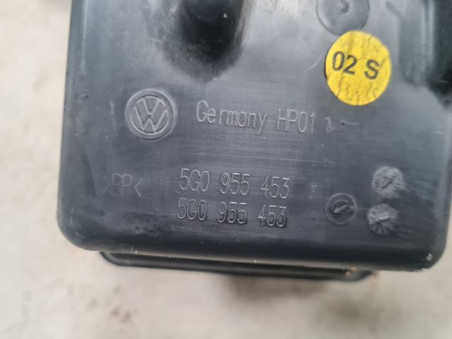 bontott VW GOLF VII Ablakmosó Tartály