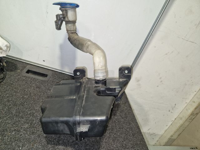 bontott VW GOLF VII Ablakmosó Tartály