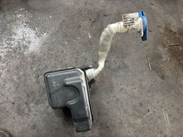 bontott VW GOLF VII Ablakmosó Tartály