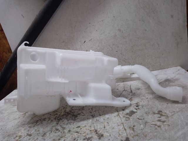 bontott VW GOLF VII Ablakmosó Tartály