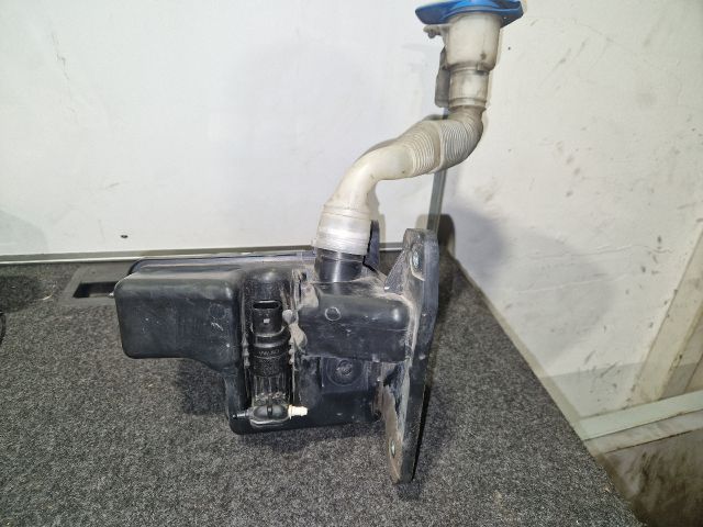 bontott VW GOLF VII Ablakmosó Tartály