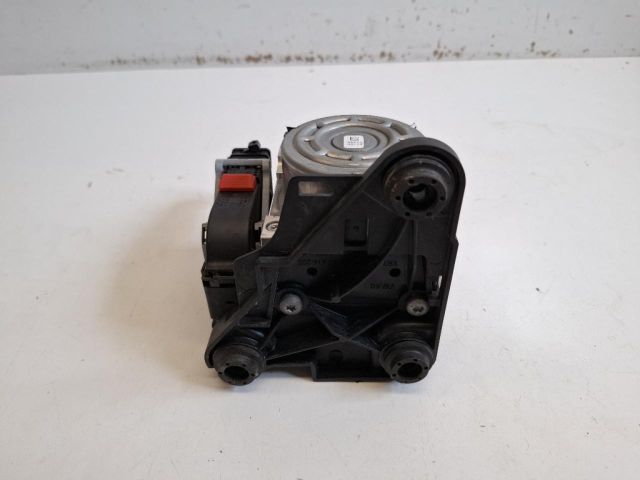 bontott VW GOLF VII ABS Kocka