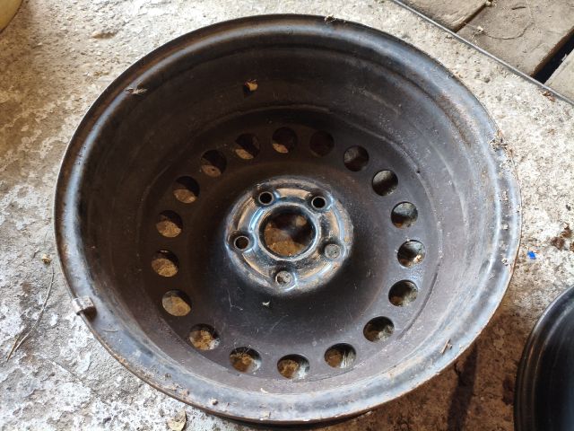 bontott VW GOLF VII Acélfelni (1 db)