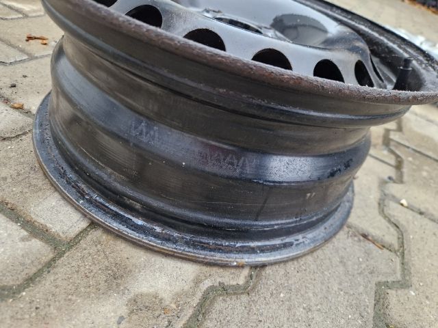 bontott VW GOLF VII Acélfelni (1 db)