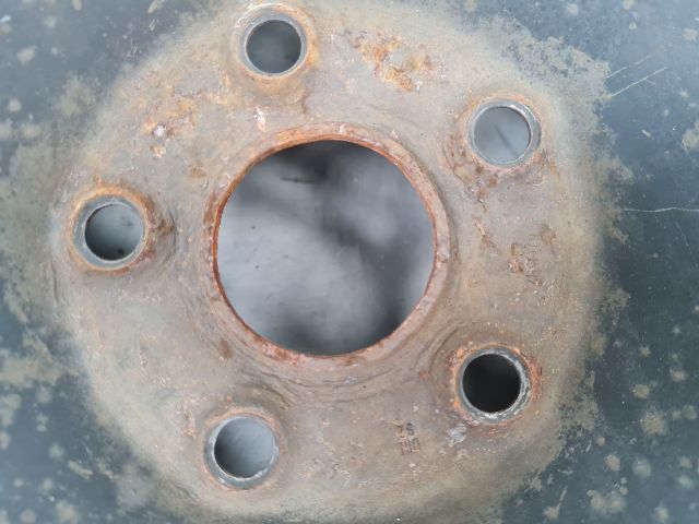 bontott VW GOLF VII Acélfelni Pár Gumival