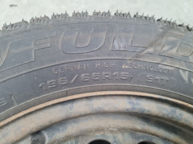 bontott VW GOLF VII Acélfelni Pár Gumival