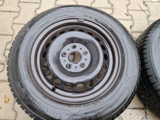 bontott VW GOLF VII Acélfelni Szett Gumival