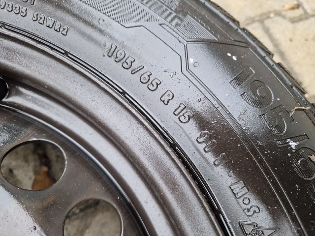 bontott VW GOLF VII Acélfelni Szett Gumival