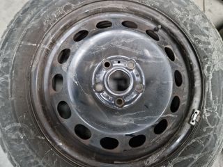 bontott VW GOLF VII Acélfelni Szett Gumival