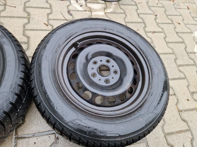 bontott VW GOLF VII Acélfelni Szett Gumival