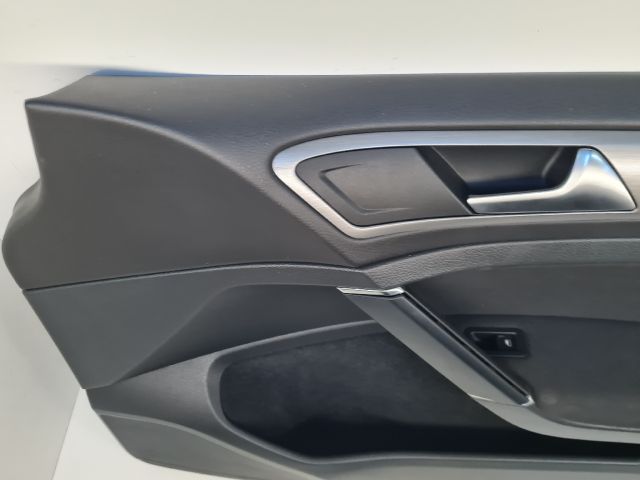 bontott VW GOLF VII Ajtó Kárpit Szett