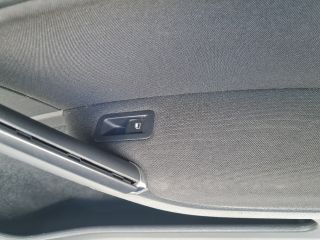 bontott VW GOLF VII Ajtó Kárpit Szett