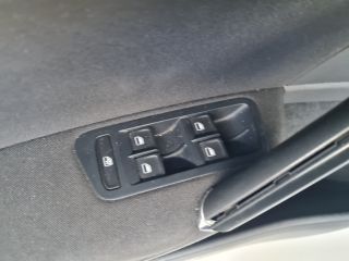 bontott VW GOLF VII Ajtó Kárpit Szett