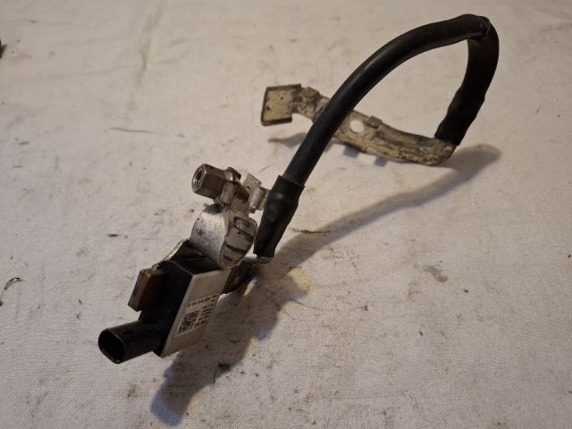 bontott VW GOLF VII Akkumulátor Saru Elektronikával