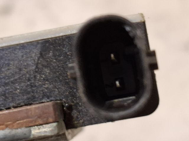 bontott VW GOLF VII Akkumulátor Saru Elektronikával