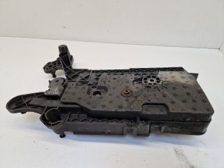 bontott VW GOLF VII Akkumulátor Tartó