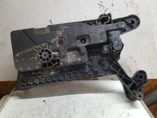 bontott VW GOLF VII Akkumulátor Tartó