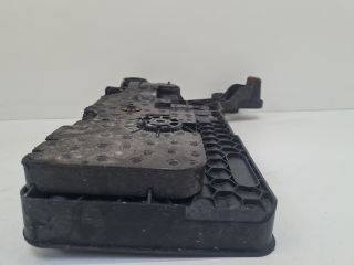 bontott VW GOLF VII Akkumulátor Tartó