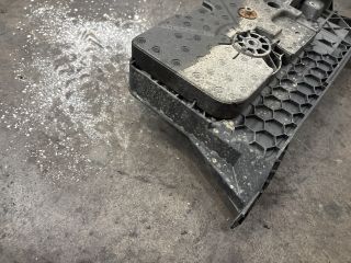 bontott VW GOLF VII Akkumulátor Tartó