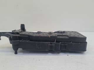 bontott VW GOLF VII Akkumulátor Tartó